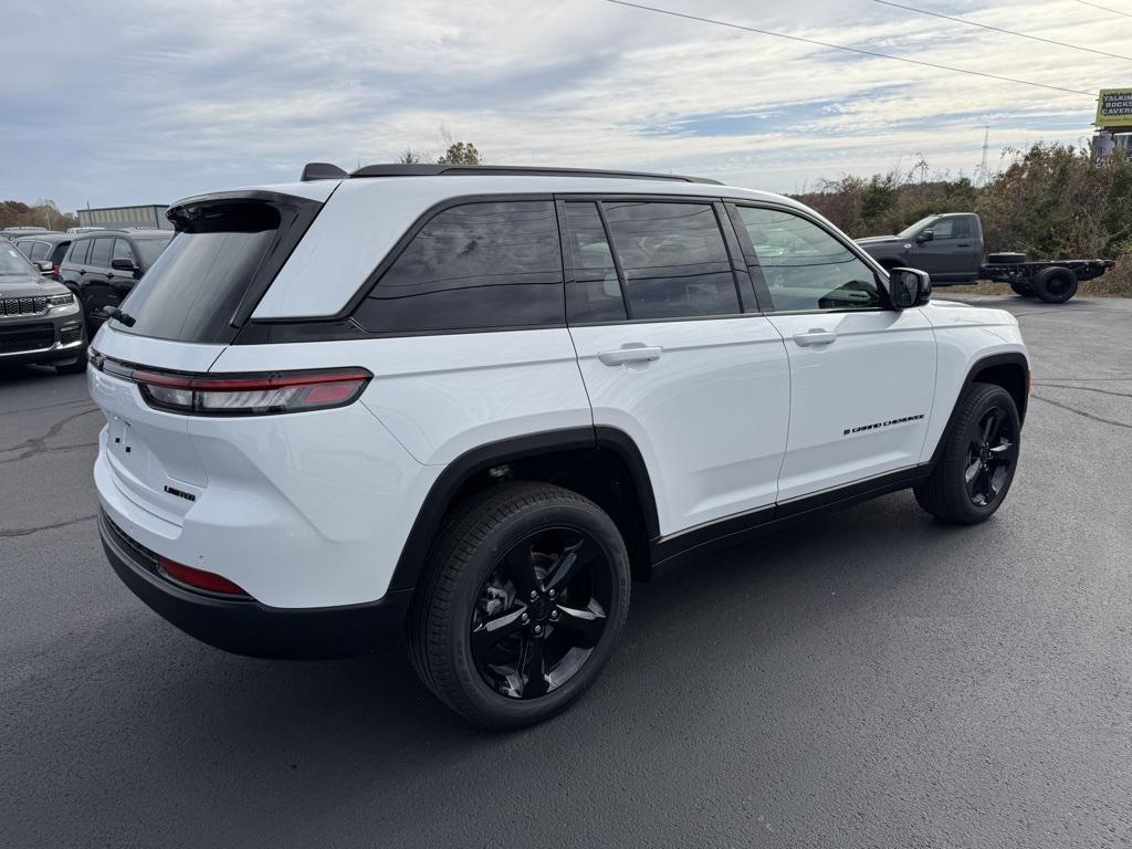 new 2025 Jeep Grand Cherokee car, priced at $45,419