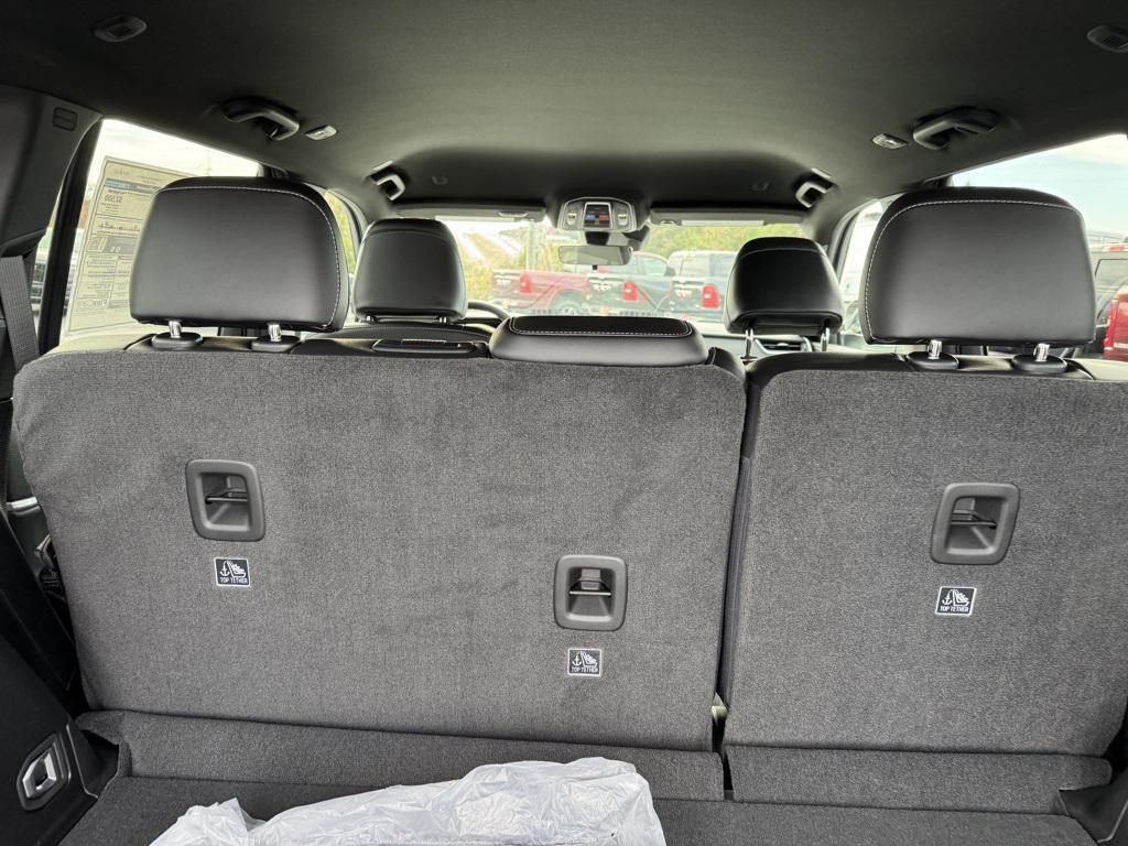 new 2025 Jeep Grand Cherokee car, priced at $45,419