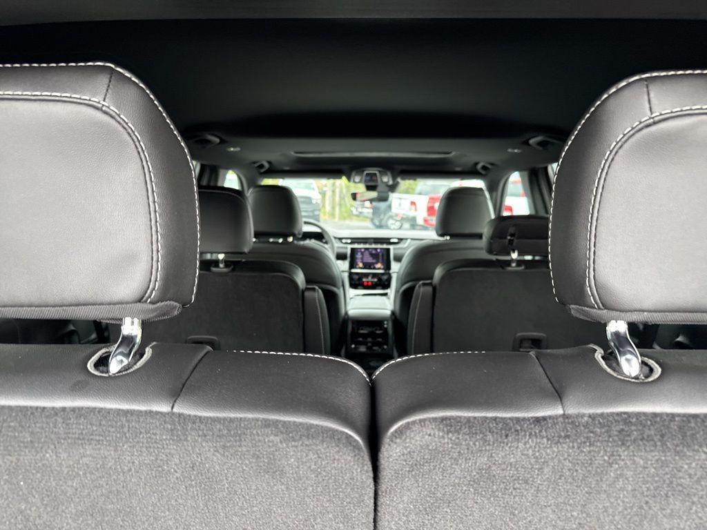 used 2025 Jeep Grand Cherokee L car, priced at $40,433