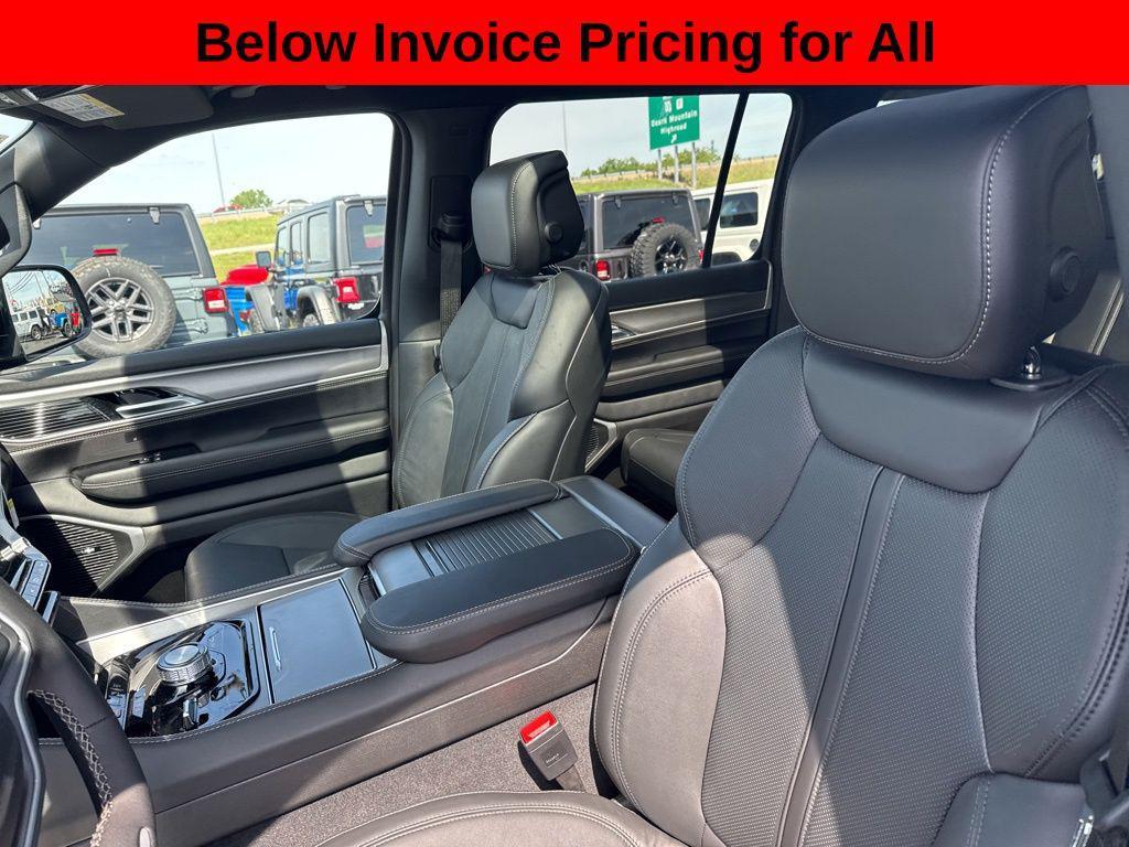 new 2026 Jeep Grand Wagoneer L car, priced at $73,762