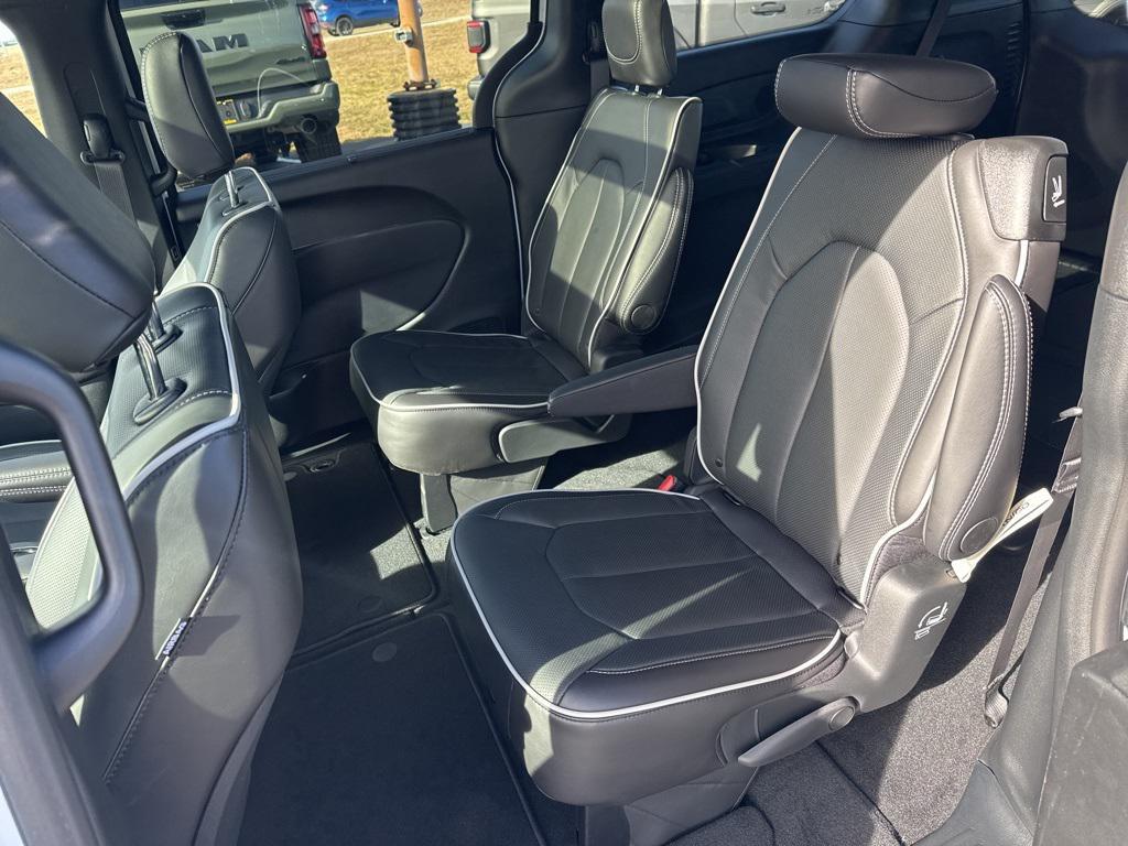 new 2026 Chrysler Pacifica car, priced at $50,106