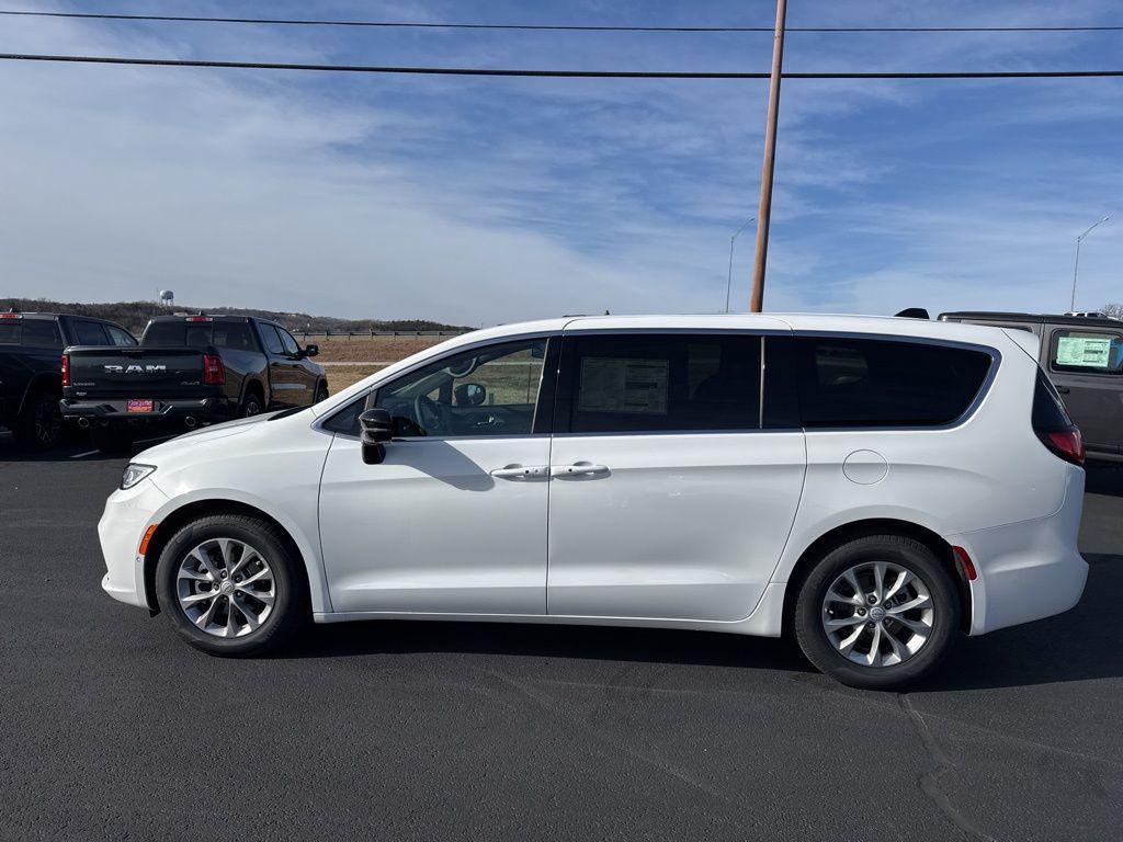 new 2026 Chrysler Pacifica car, priced at $51,455