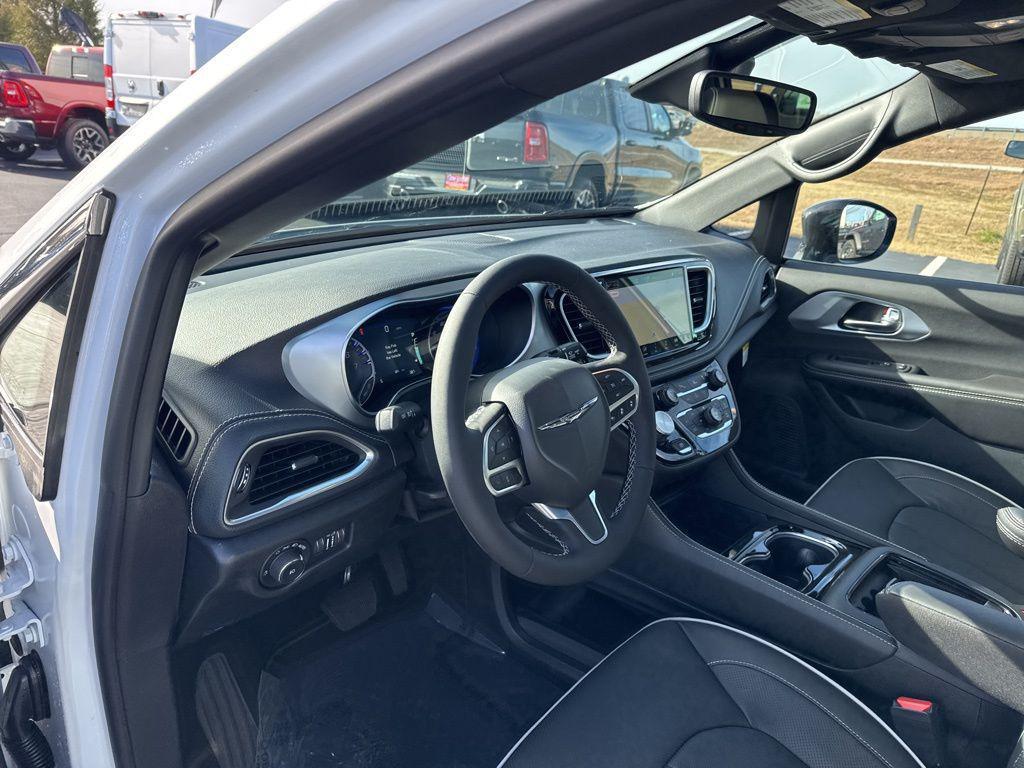 new 2026 Chrysler Pacifica car, priced at $51,455