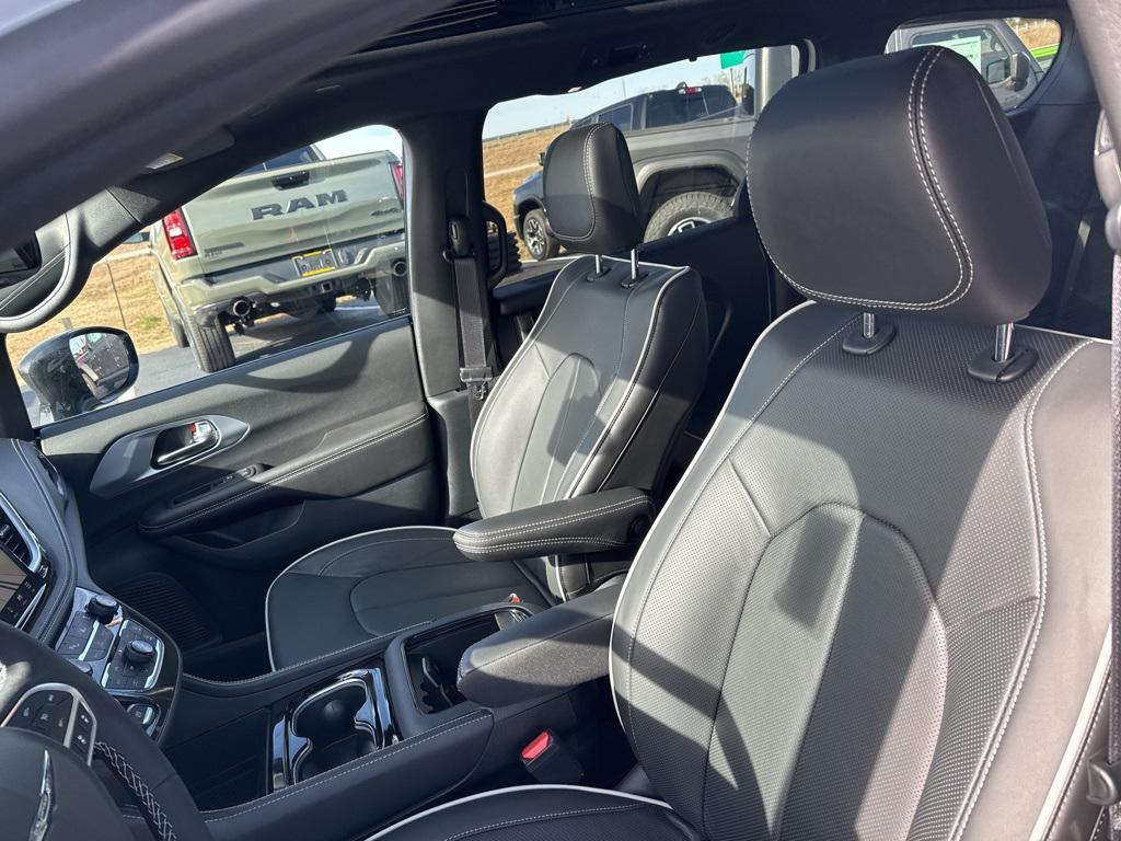 new 2026 Chrysler Pacifica car, priced at $50,106