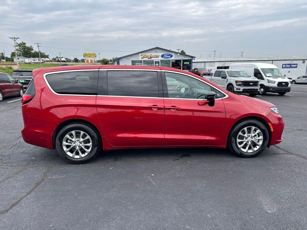 used 2026 Chrysler Pacifica car, priced at $40,041