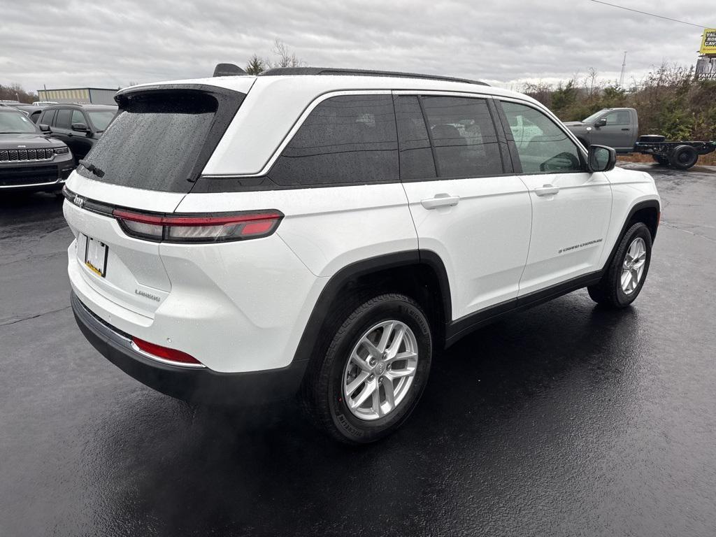 new 2025 Jeep Grand Cherokee car, priced at $38,522