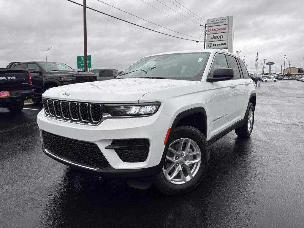 new 2025 Jeep Grand Cherokee car, priced at $41,775