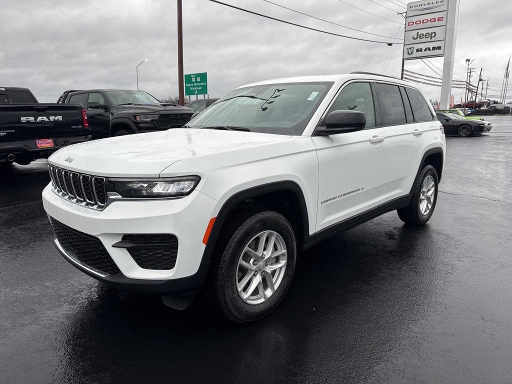 new 2025 Jeep Grand Cherokee car, priced at $38,522