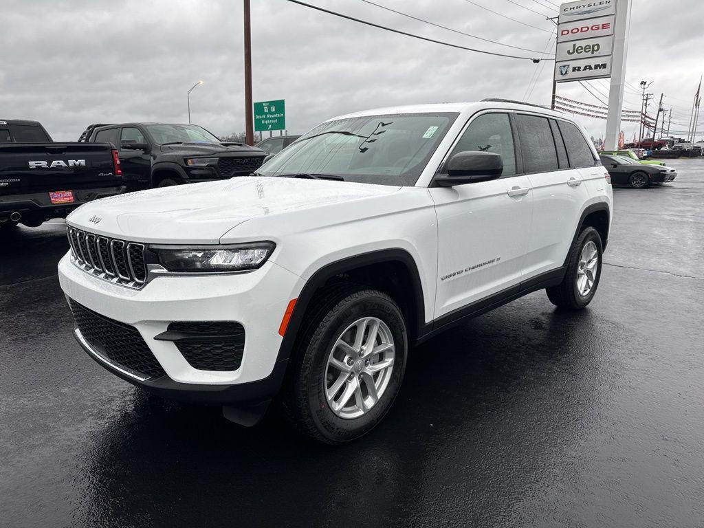 new 2025 Jeep Grand Cherokee car, priced at $41,775