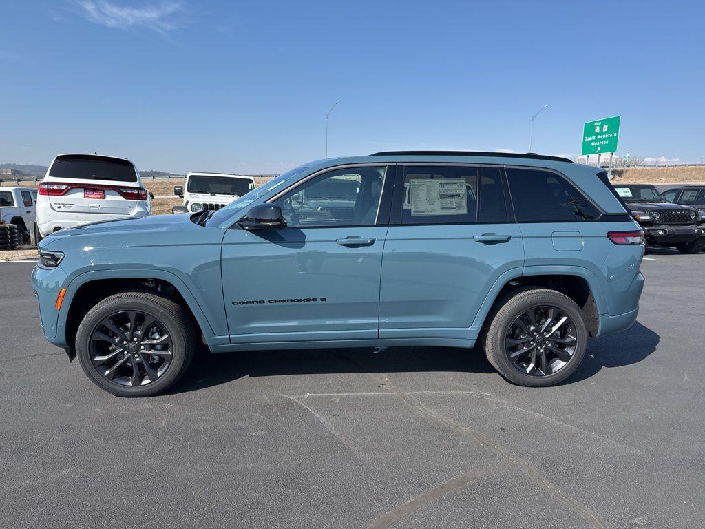 new 2026 Jeep Grand Cherokee car, priced at $56,490