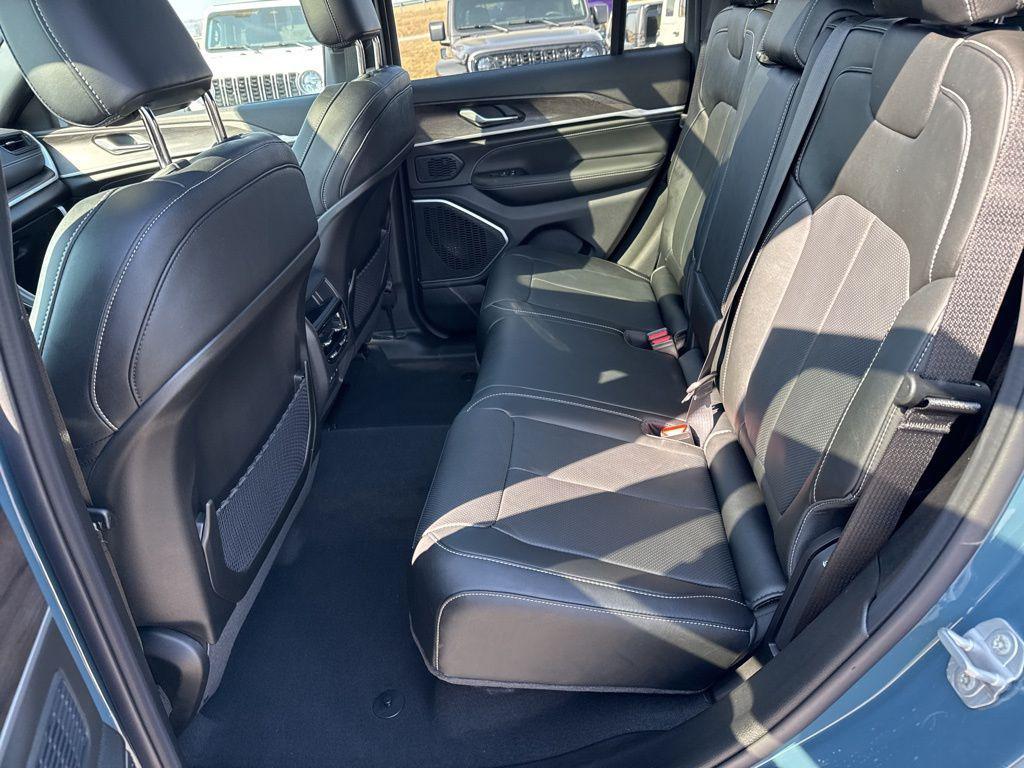 new 2026 Jeep Grand Cherokee car, priced at $56,490