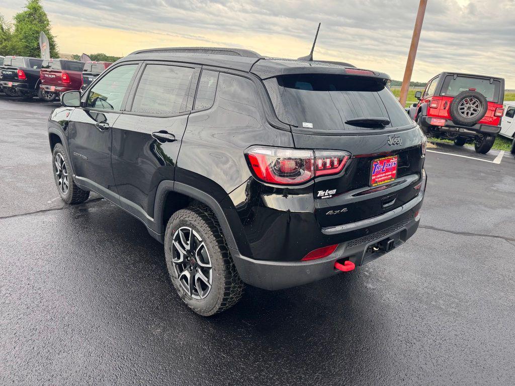new 2026 Jeep Compass car, priced at $39,049