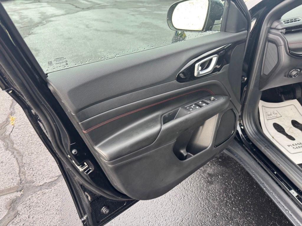 new 2026 Jeep Compass car, priced at $39,049