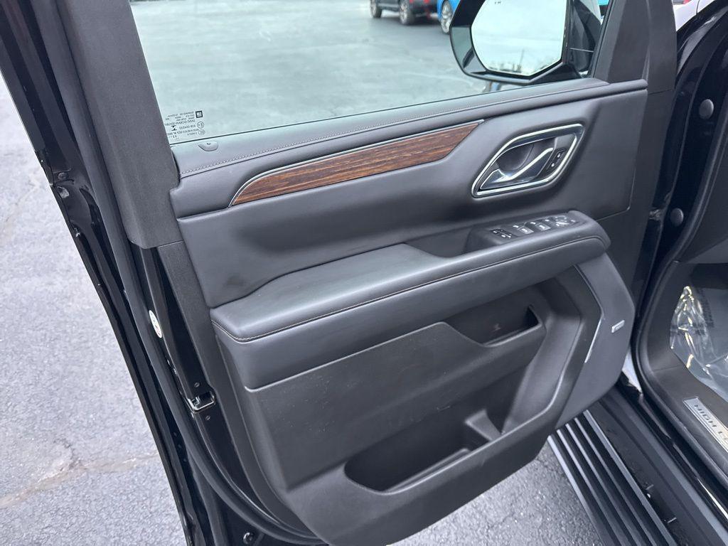 used 2023 Chevrolet Suburban car, priced at $59,274