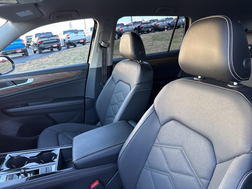 used 2024 Volkswagen Atlas car, priced at $26,868