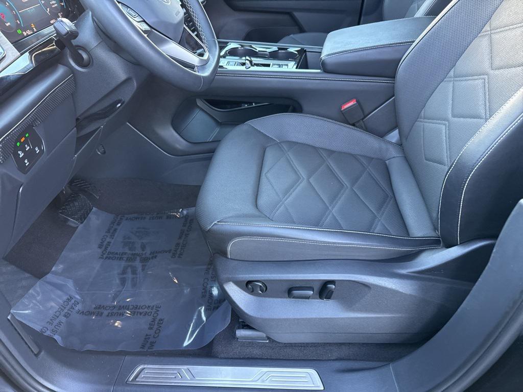 used 2024 Volkswagen Atlas car, priced at $26,868