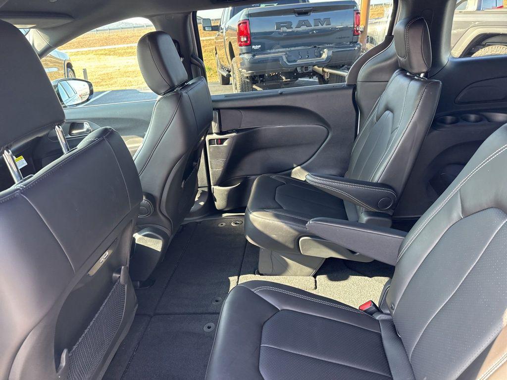 new 2026 Chrysler Pacifica car, priced at $43,496
