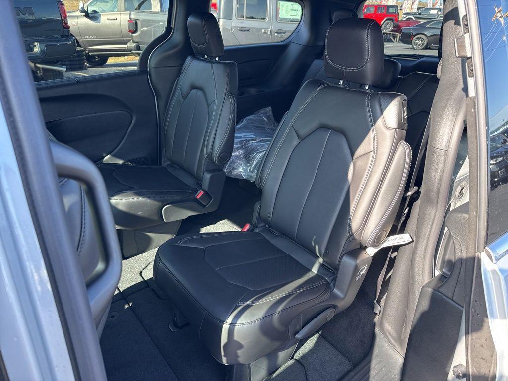 new 2026 Chrysler Pacifica car, priced at $43,496