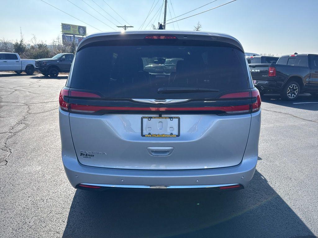 new 2026 Chrysler Pacifica car, priced at $43,496