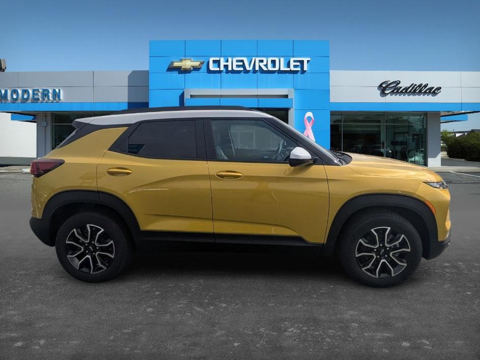 new 2025 Chevrolet TrailBlazer car, priced at $25,325