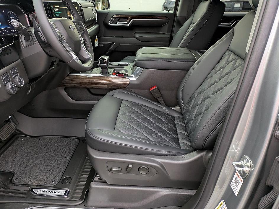 new 2025 Chevrolet Silverado 1500 car, priced at $79,990