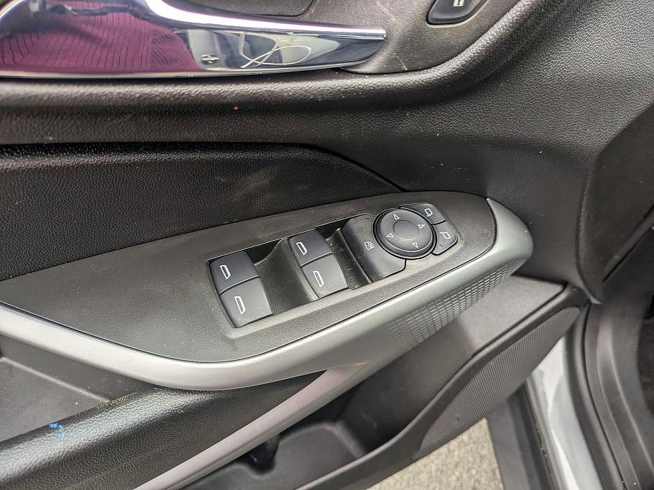 used 2024 Chevrolet Trax car, priced at $15,381