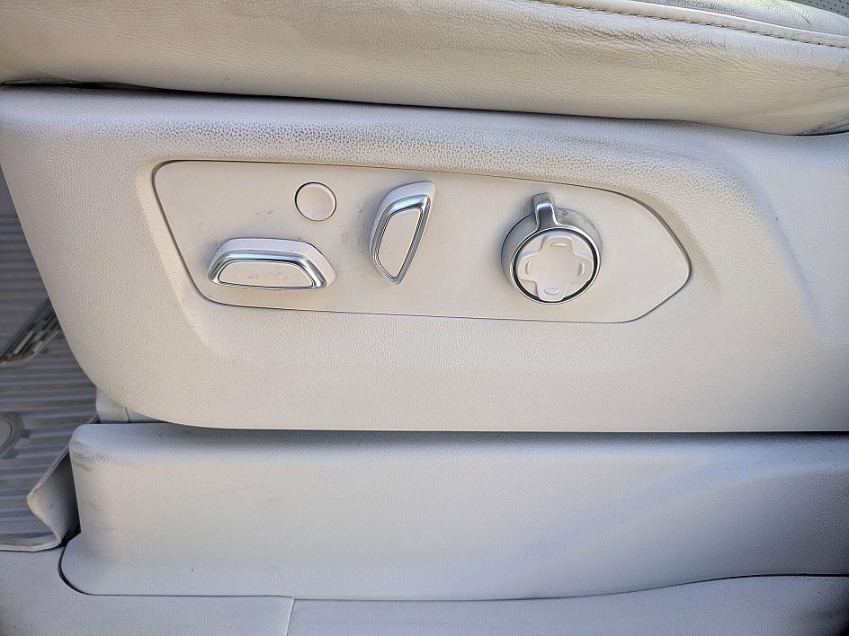 used 2023 Cadillac Escalade car, priced at $60,998