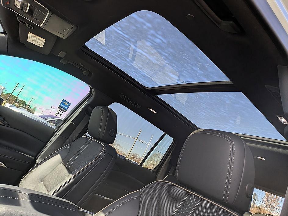 new 2026 Chevrolet Traverse car, priced at $50,595