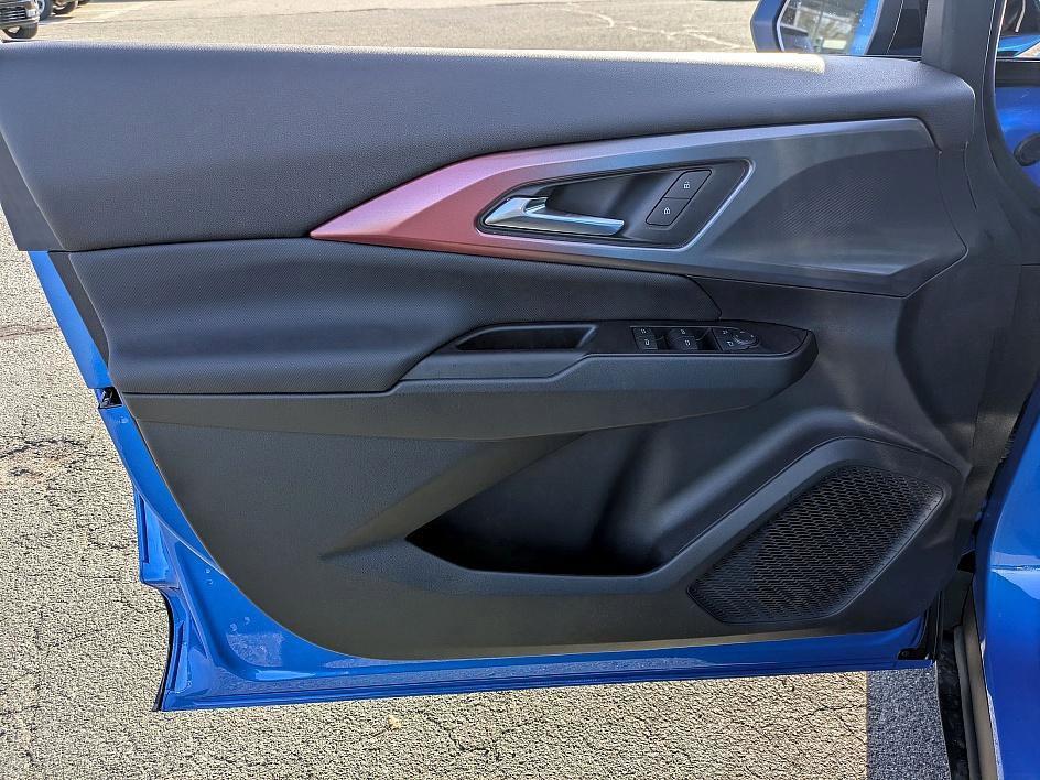 new 2026 Chevrolet Equinox EV car, priced at $35,635