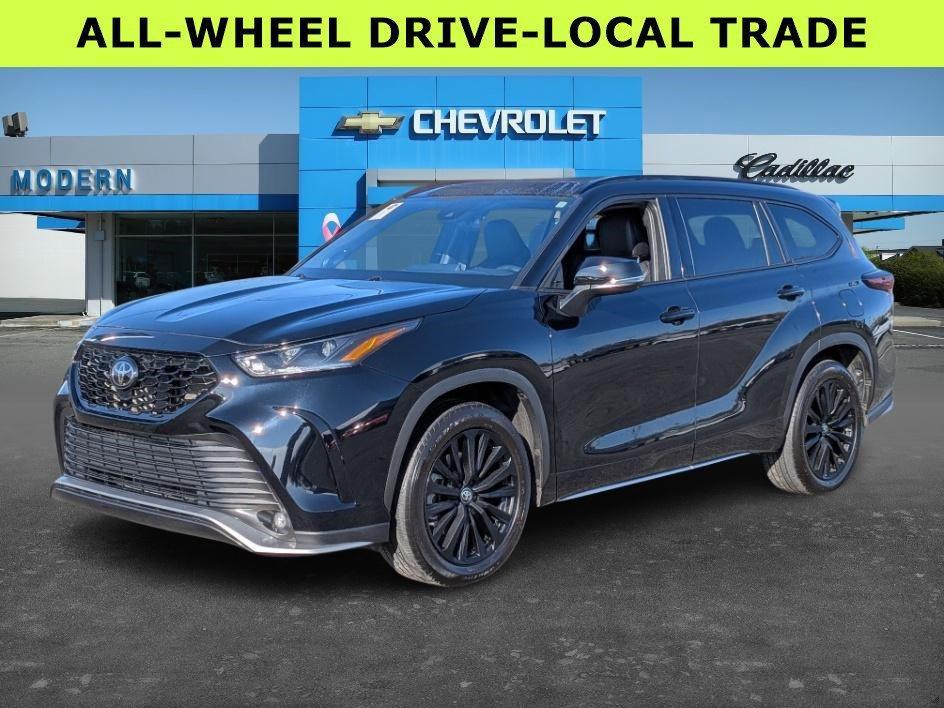 used 2024 Toyota Highlander car, priced at $37,932