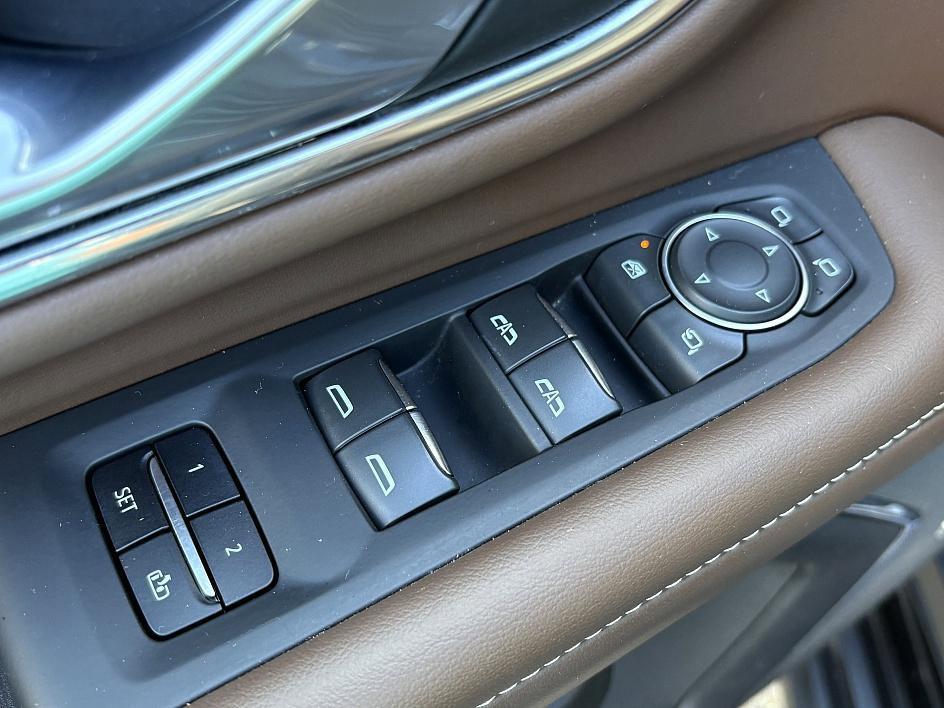 used 2022 Chevrolet Suburban car, priced at $40,987