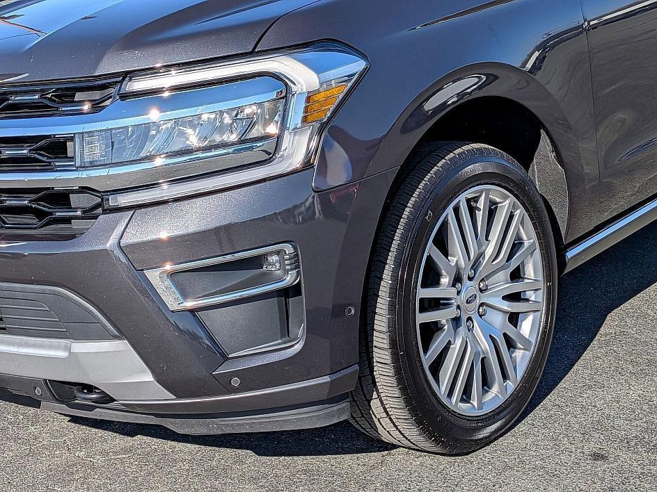 used 2022 Ford Expedition Max car, priced at $44,997