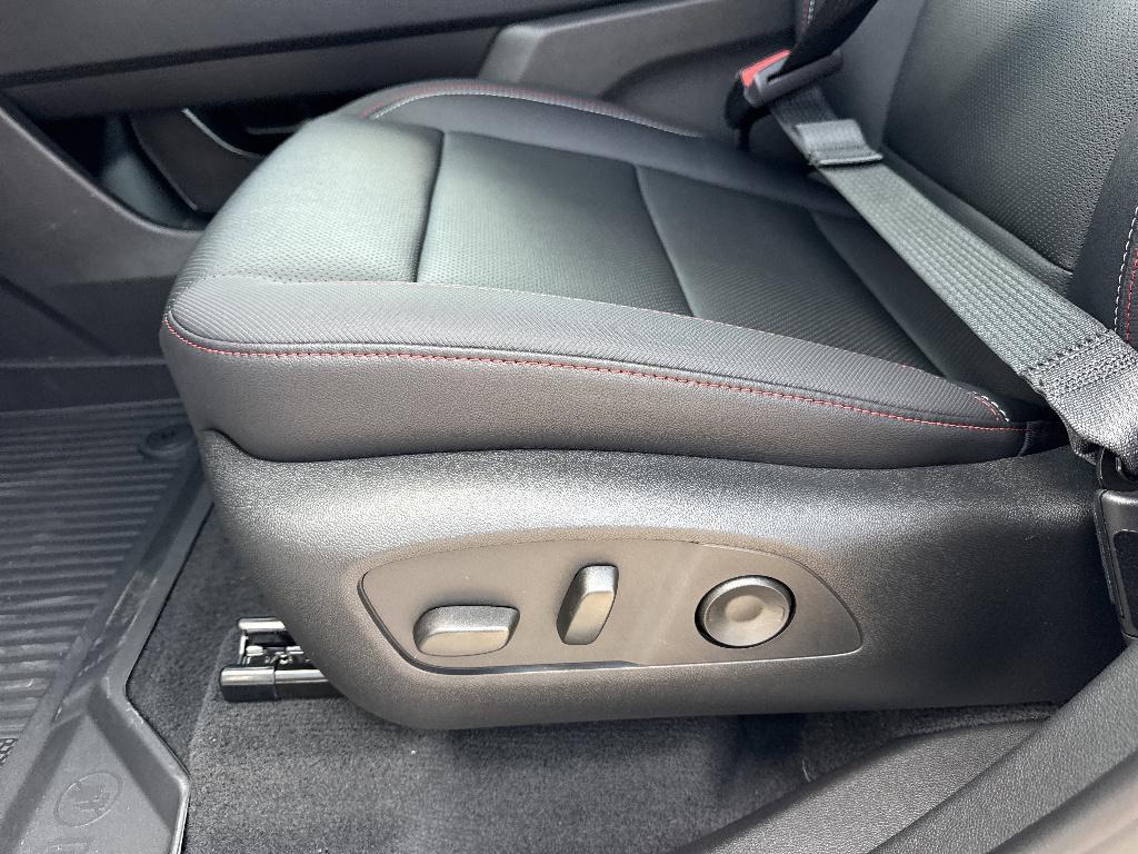 new 2026 Chevrolet Traverse car, priced at $53,093