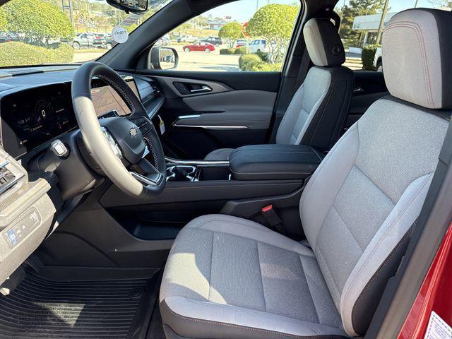 new 2026 Chevrolet Traverse car, priced at $41,820