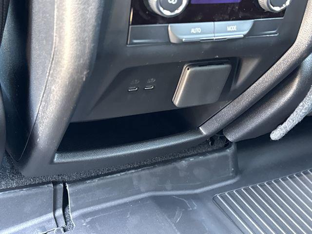 new 2026 Chevrolet Traverse car, priced at $41,820