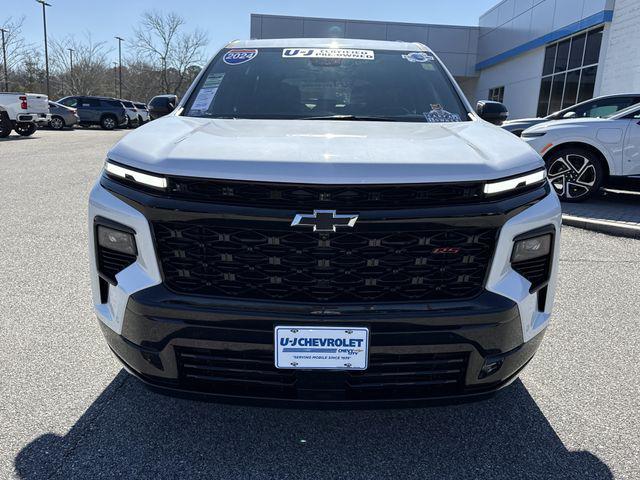 used 2024 Chevrolet Traverse car, priced at $46,432