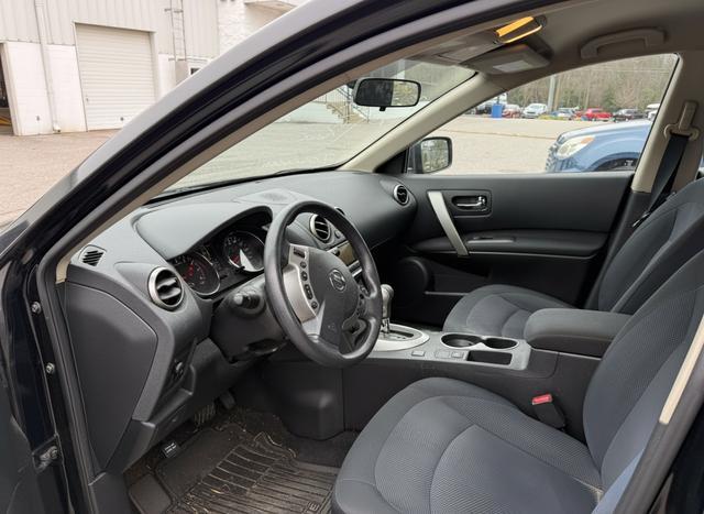 used 2014 Nissan Rogue Select car, priced at $10,000