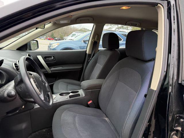 used 2014 Nissan Rogue Select car, priced at $10,000