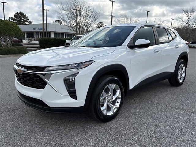 new 2026 Chevrolet Trax car, priced at $23,885