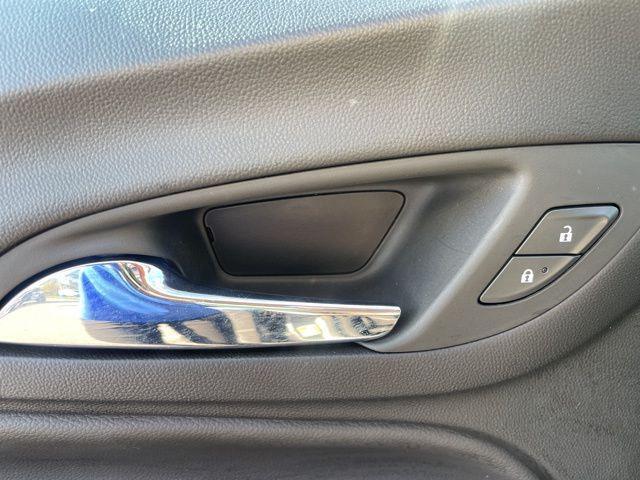 used 2023 Chevrolet Equinox car, priced at $27,900