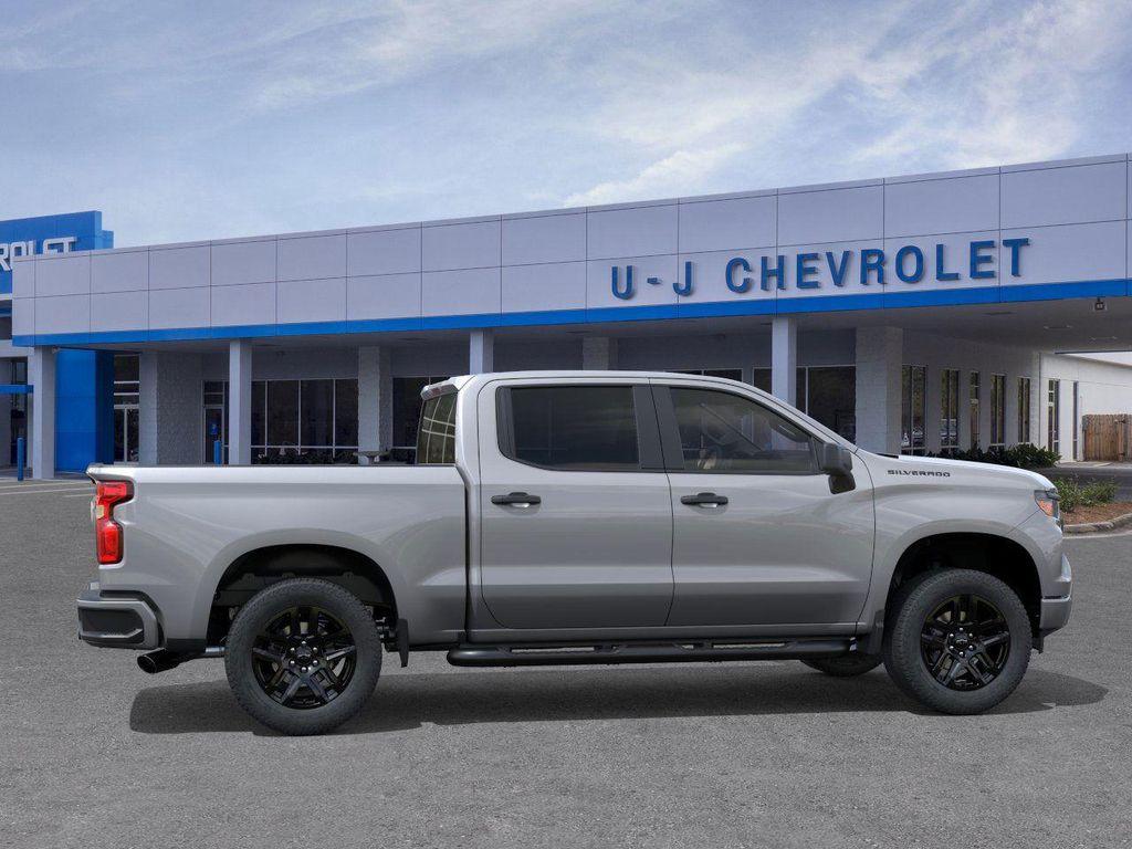 new 2026 Chevrolet Silverado 1500 car, priced at $41,018