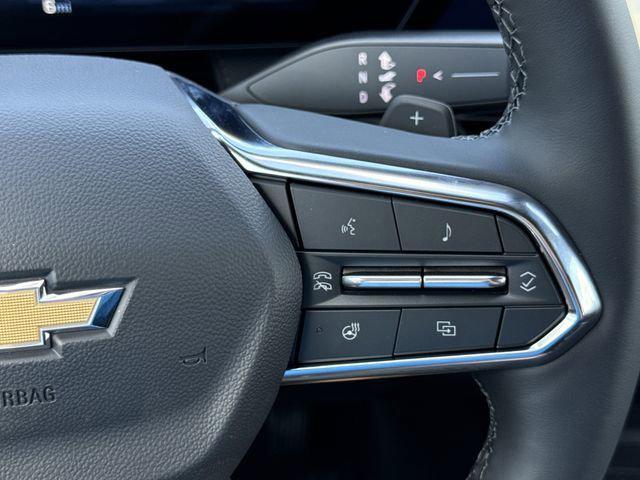 new 2026 Chevrolet Equinox car, priced at $28,920