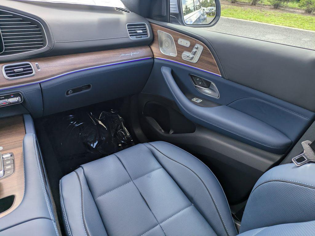 new 2026 Mercedes-Benz GLE 450 car, priced at $107,980