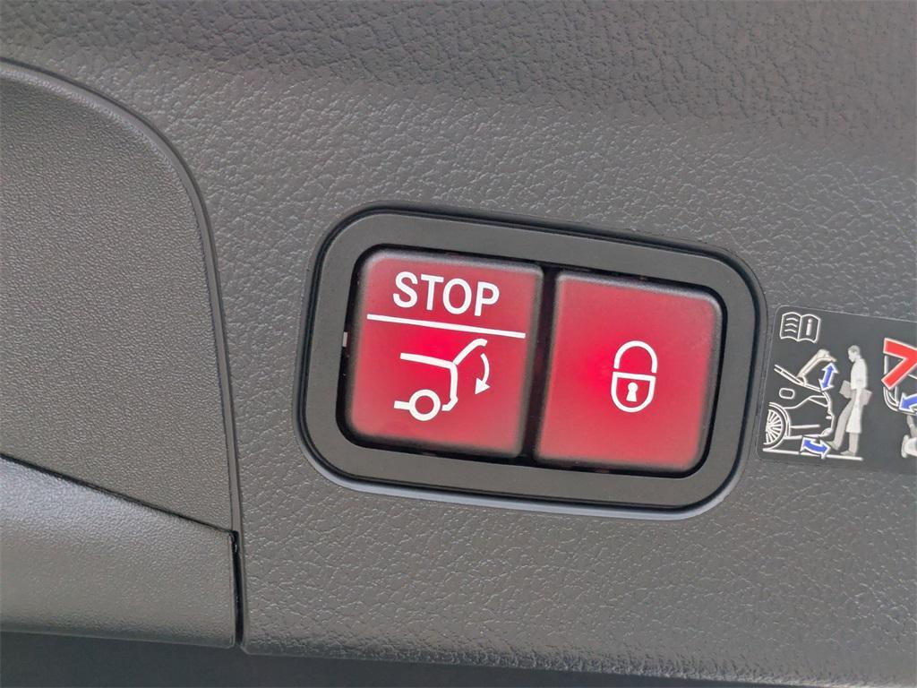 new 2026 Mercedes-Benz GLE 450 car, priced at $107,470