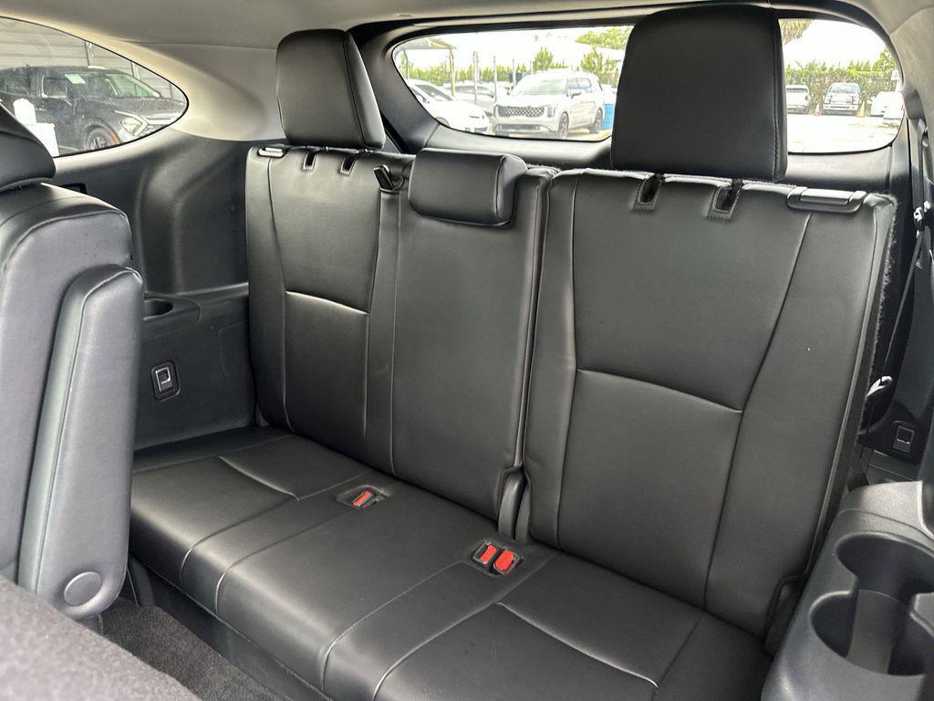 used 2024 Toyota Highlander car, priced at $42,083