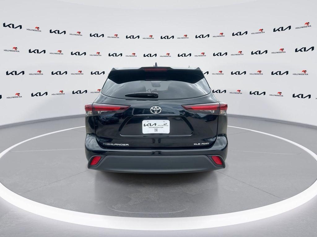 used 2024 Toyota Highlander car, priced at $42,083