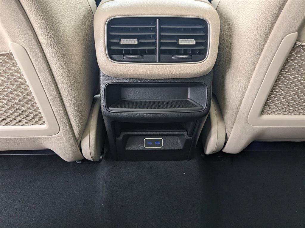 new 2025 Mercedes-Benz GLE 350 car, priced at $80,010