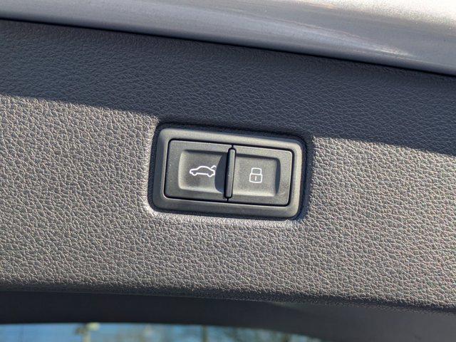 used 2022 Audi Q7 car, priced at $29,261