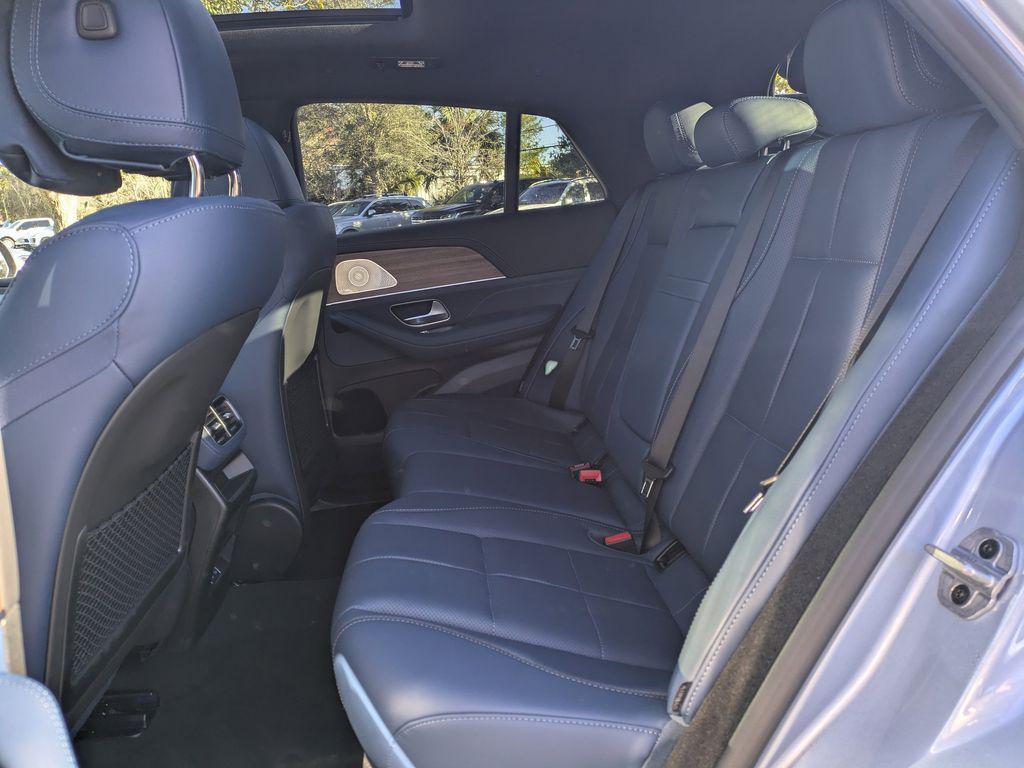 new 2026 Mercedes-Benz GLE 450 car, priced at $108,265