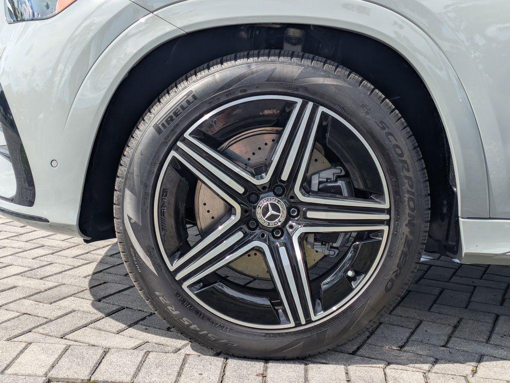 new 2025 Mercedes-Benz GLE 450 car, priced at $85,630